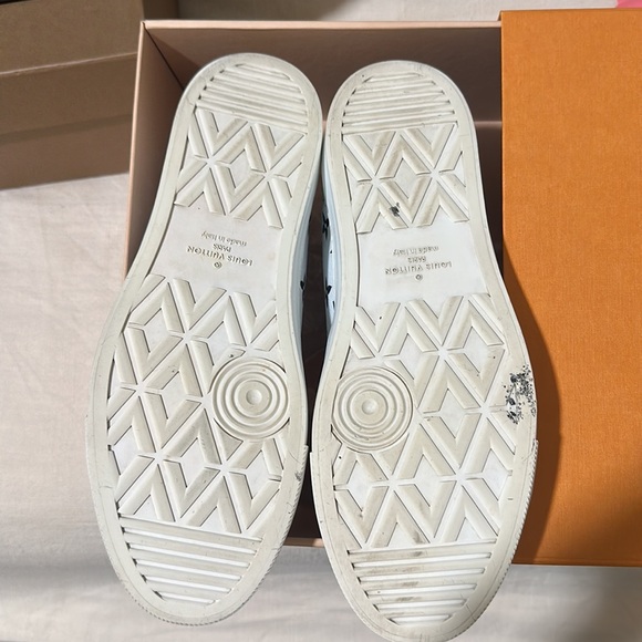 Louis Vuitton hi top sneakers - Picture 5 of 7